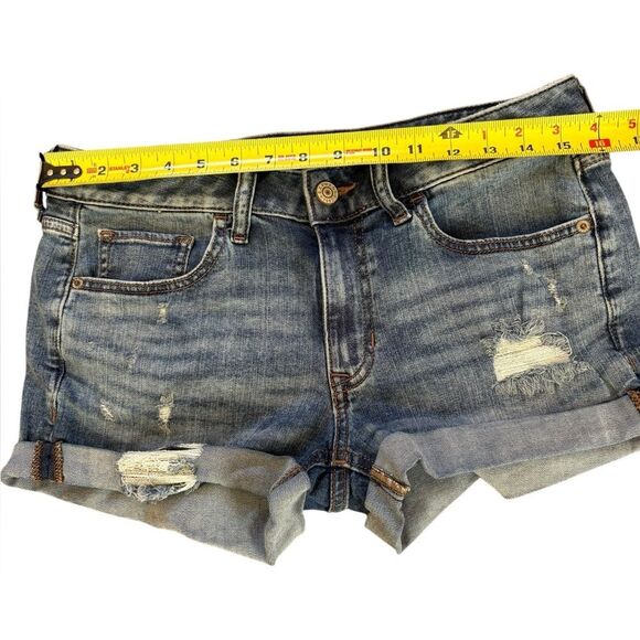 Express Low Rise Shortie Shorts Stretch Repreve Distressed Womens Size 6 - Picture 7 of 8